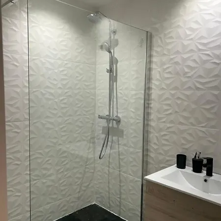 Les Lilas Lejlighedshotel Soyaux